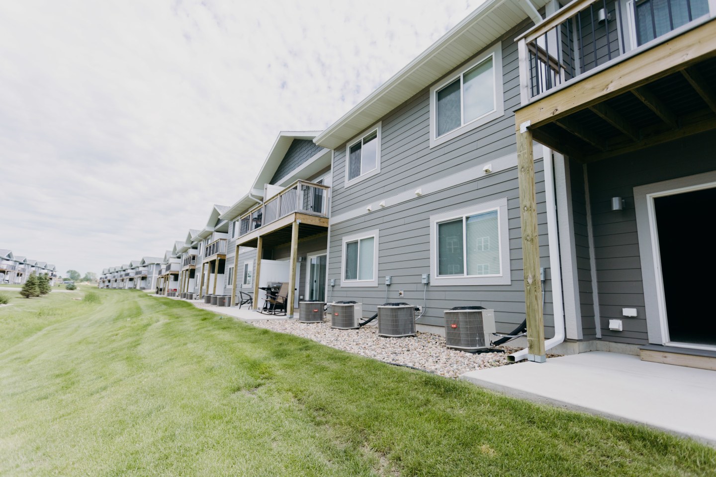 Thelin Center Apartments Image 19