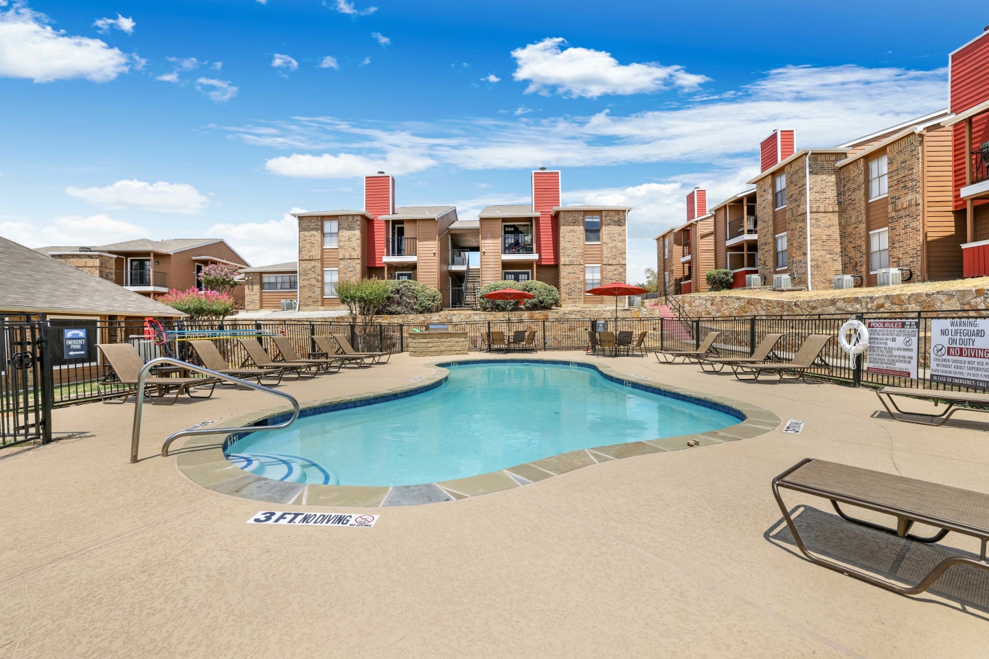 Marine Creek Apartments Image 17