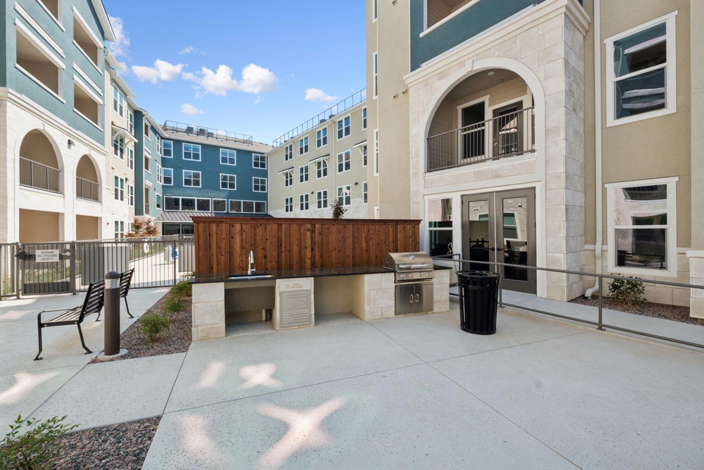 Promenade Apartments - 55+ Senior Apartments Image 9