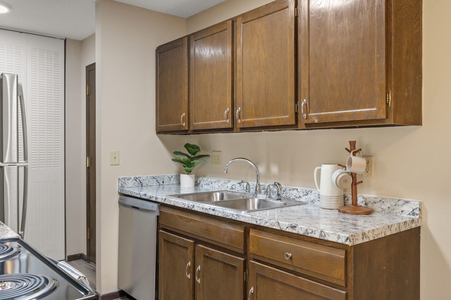 Eastgate Apartments Image 24