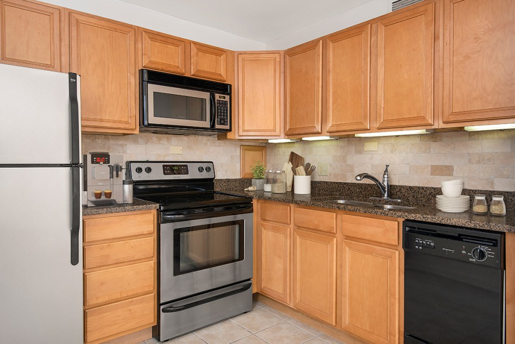 55 West Chestnut Image 34