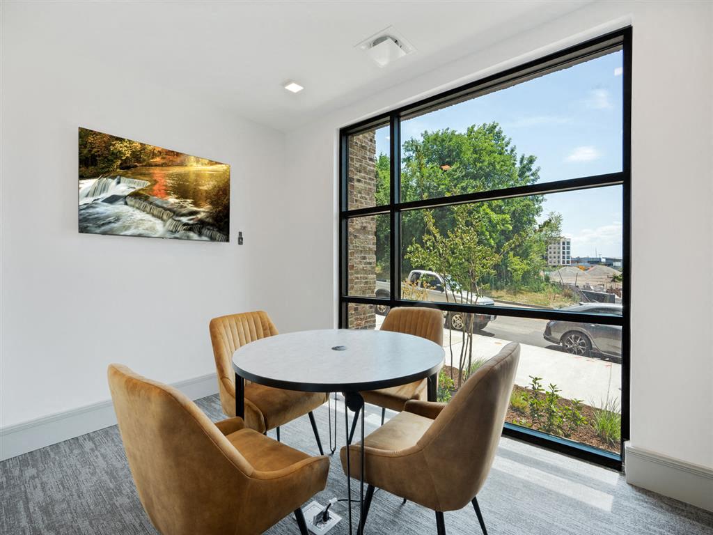 Flats on Front Image 12
