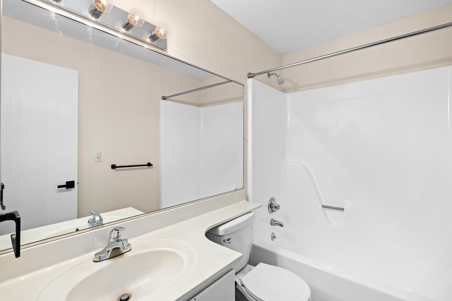 The Arbor Apartments and Townhomes Image 32