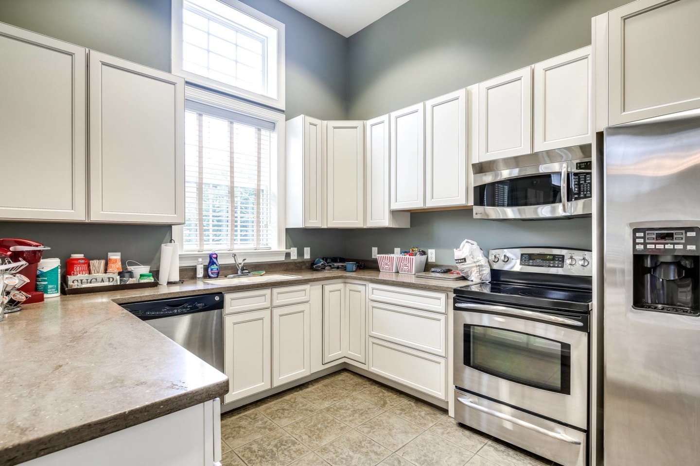 The Villas of Castleton Apartments Image 27