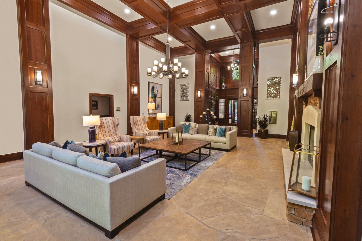 The Estates at Ballantyne Apartments and Townhomes Image 3