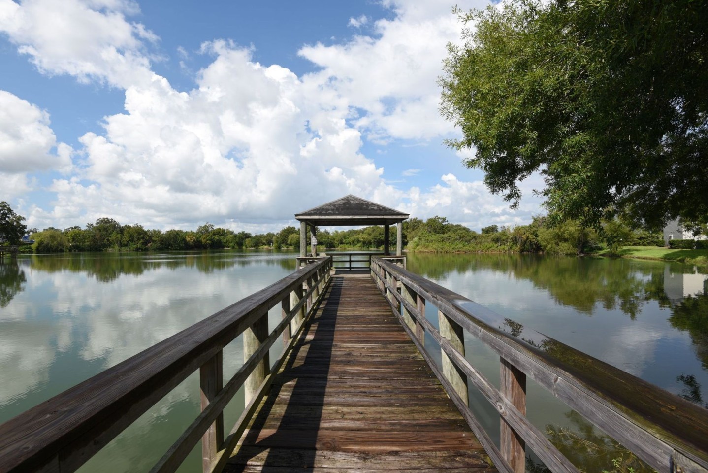 LakeVue Image 1
