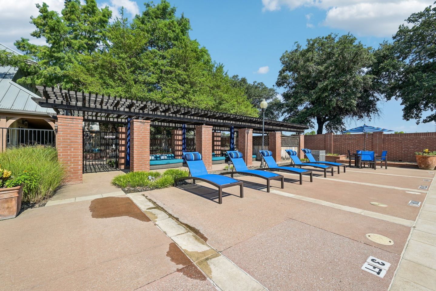 Bluffs at Vista Ridge Apartments Image 40