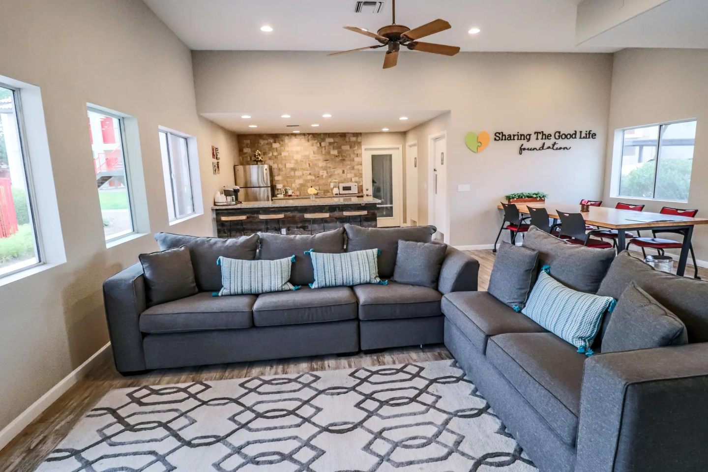 The Place At Edgewood Image 18