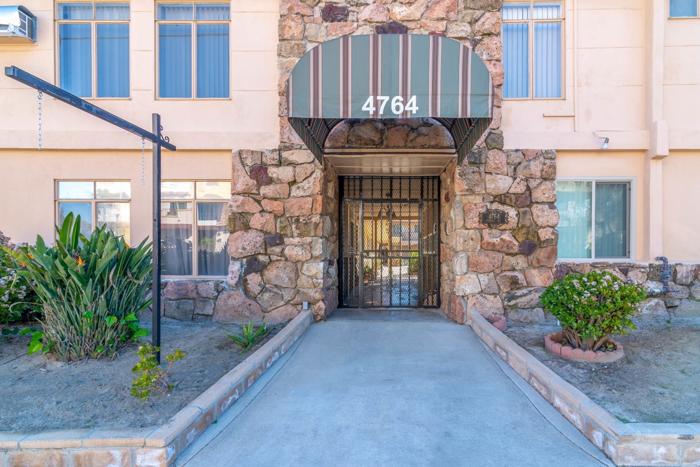 4764 Forman Ave. Image 1