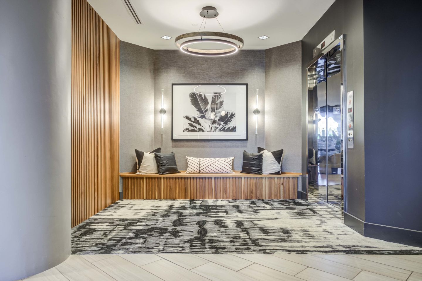 Skyrise Luxury Apartments Image 3