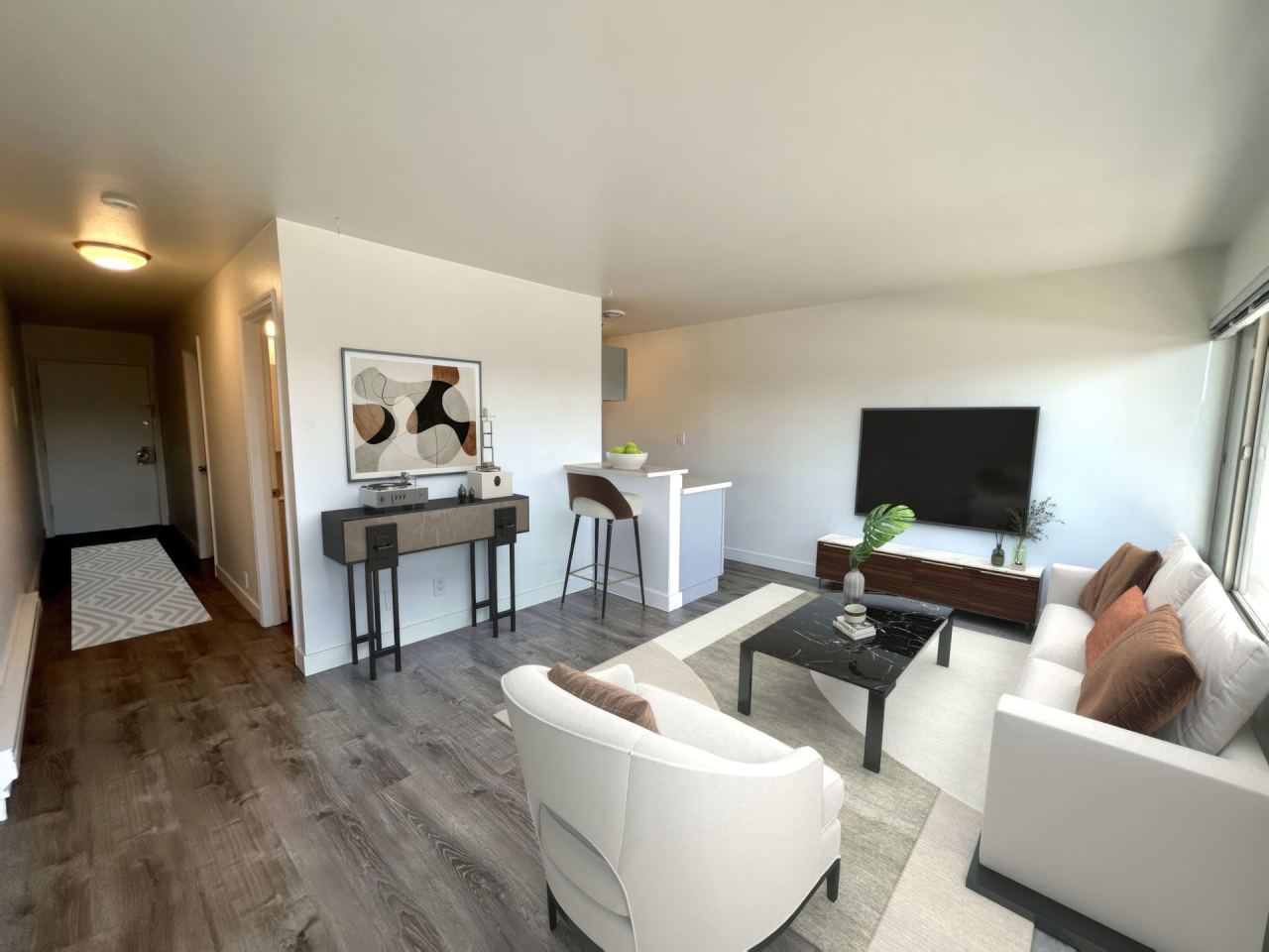 Village Vista Apartments Image 4