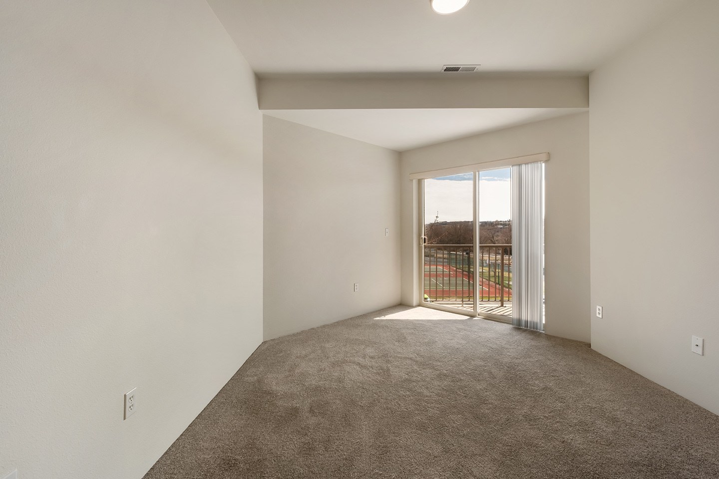 Shoreline Village Apartment Homes Image 51