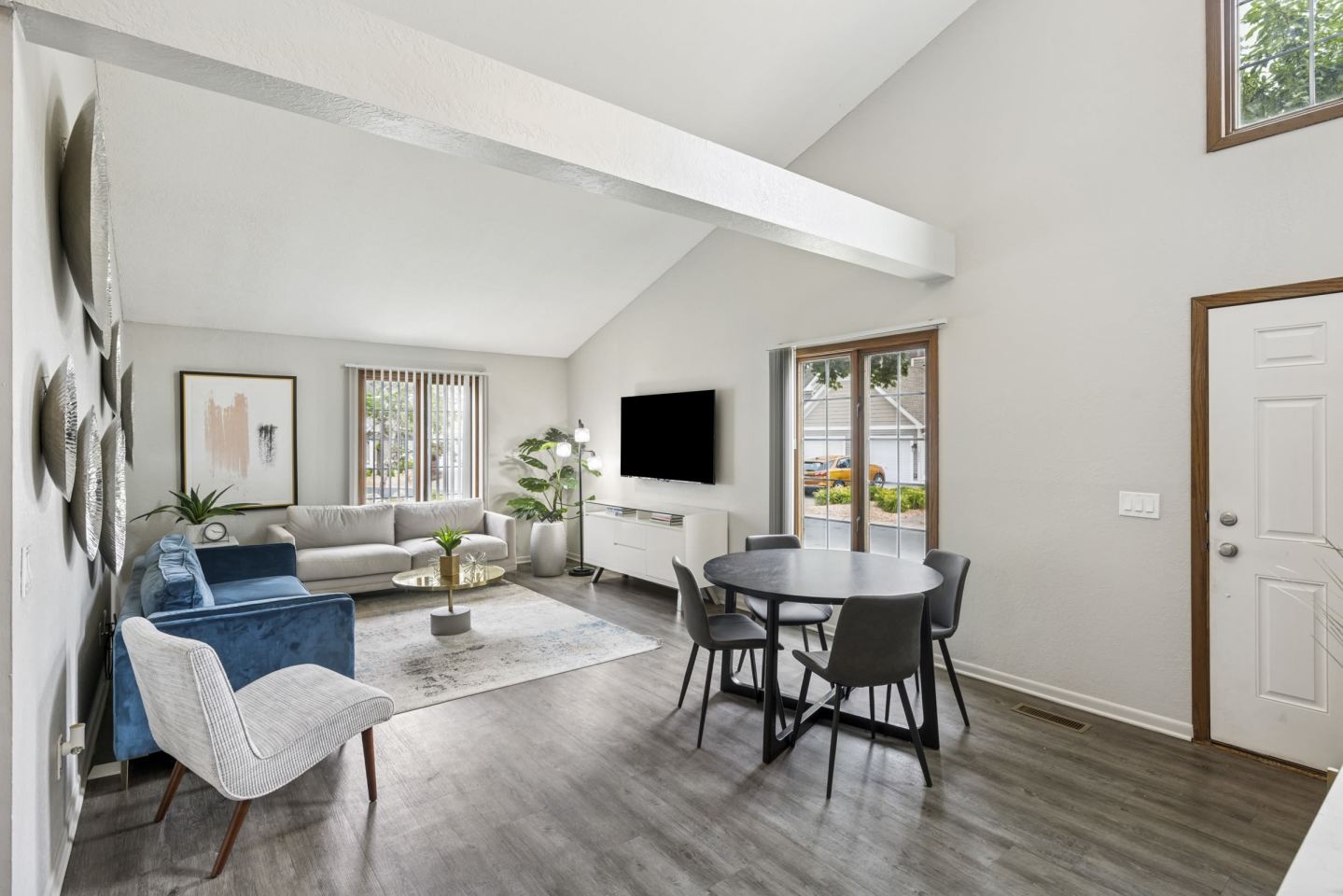 Seasons Villas Image 19