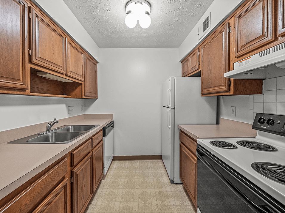 Cedarwood Village Image 6