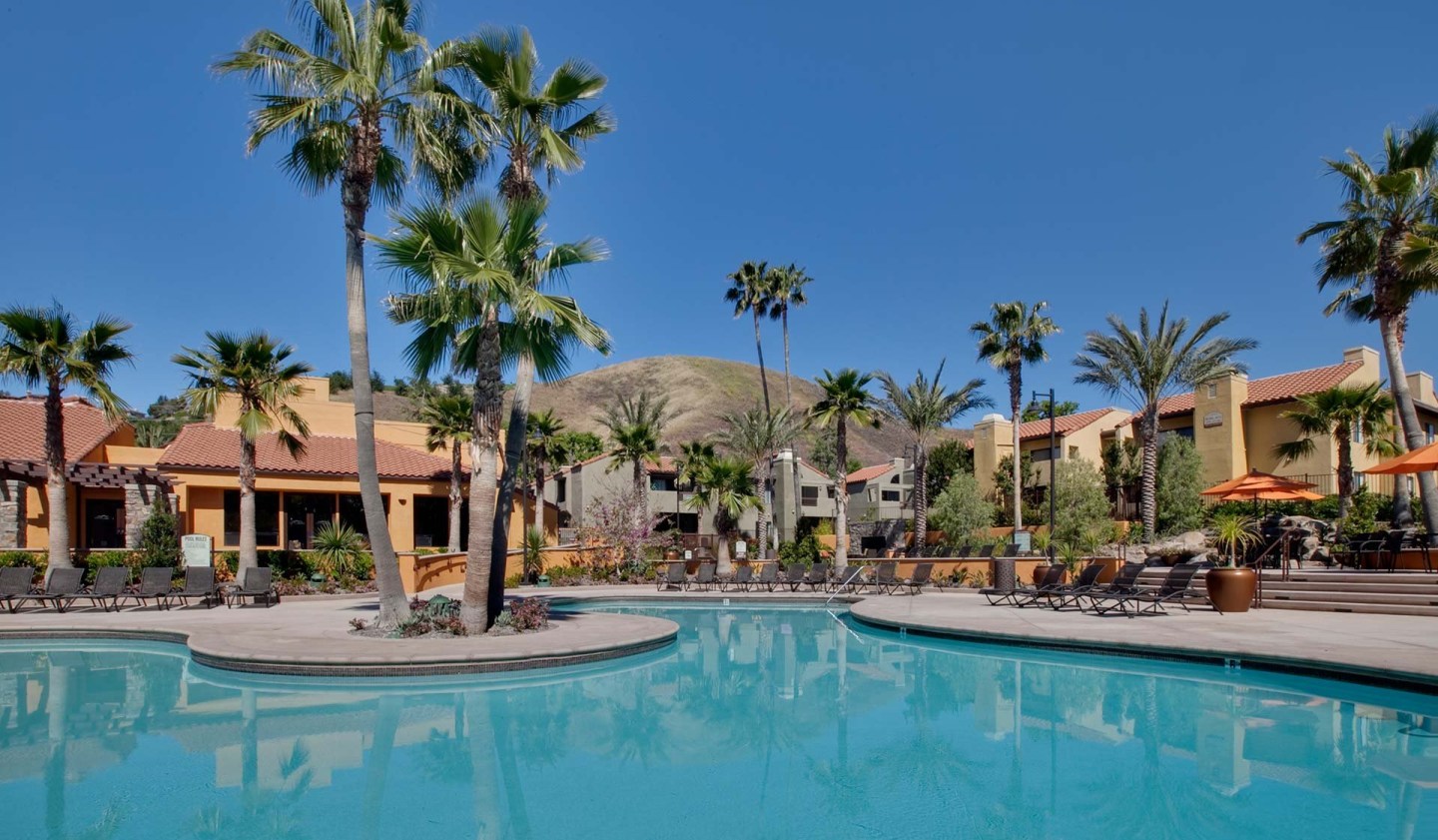 Malibu Canyon Apartments Image 14