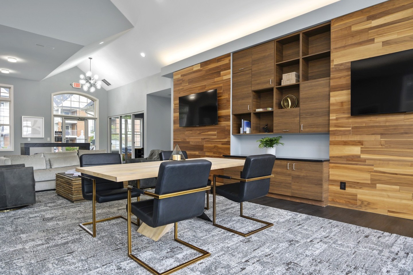 Ivy Hills Place Image 12