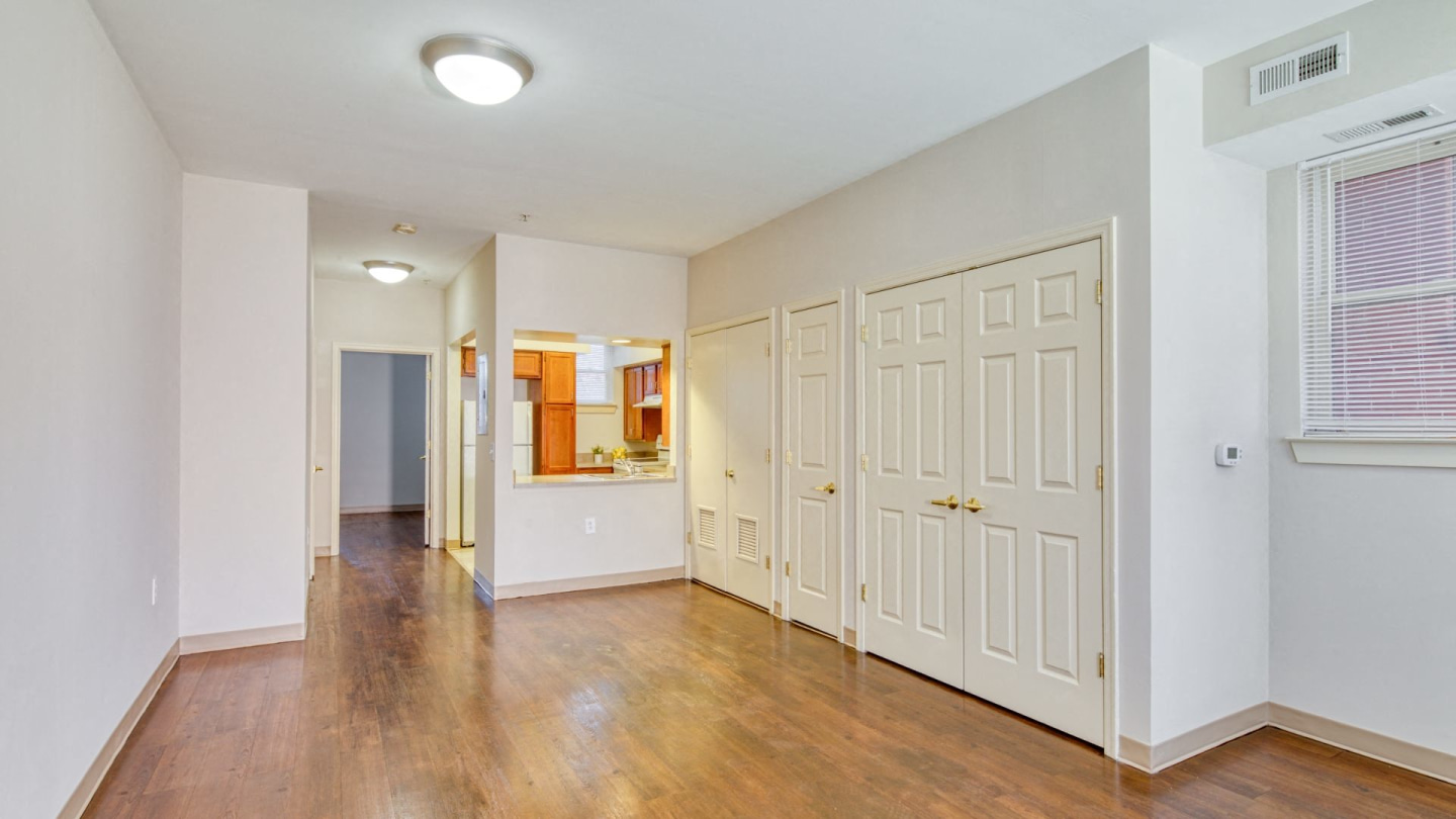 North Market/South Carroll Apartments Image 16