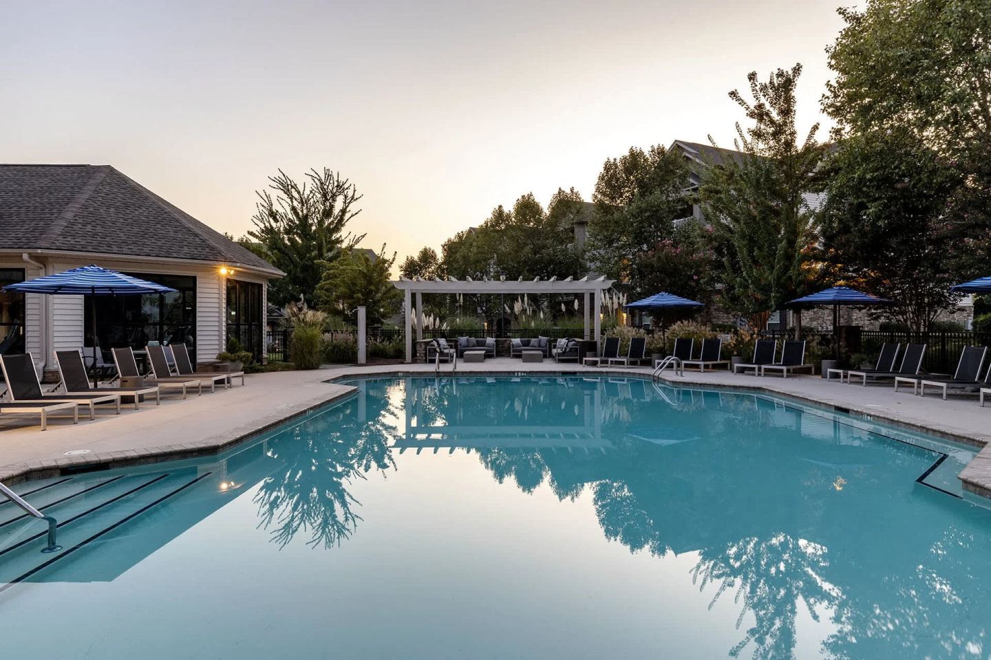 Enclave at Rivergate Image 8