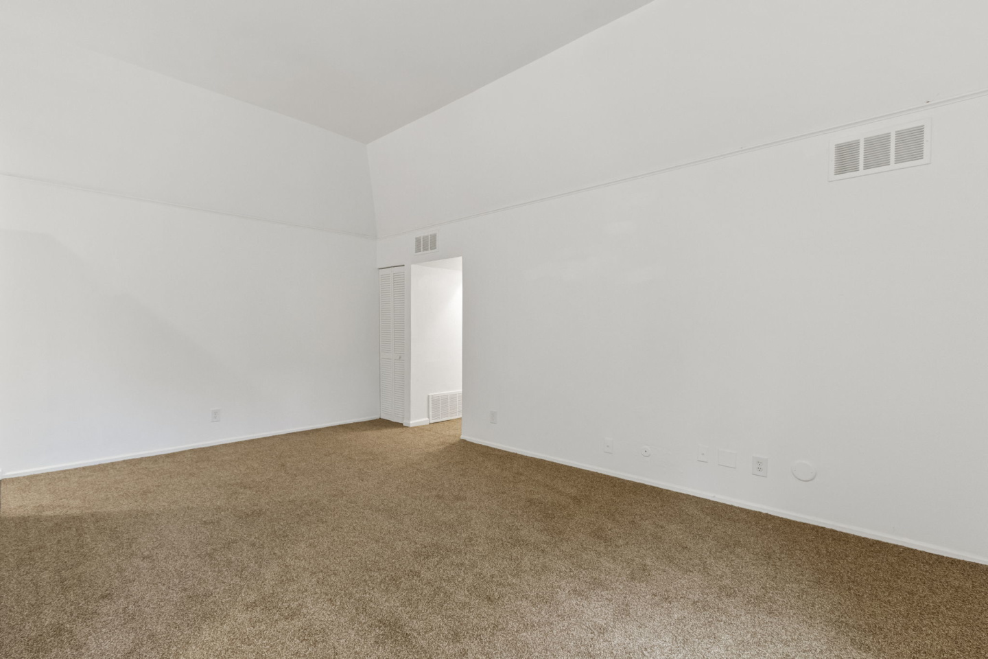 Pangea Groves Apartments Image 26