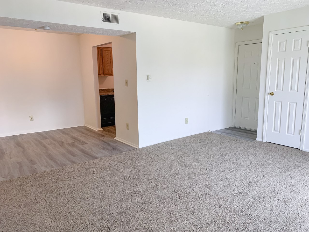 Waterstone Place Apartments Image 2