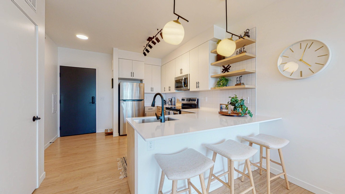 City Line Apartments Image 25