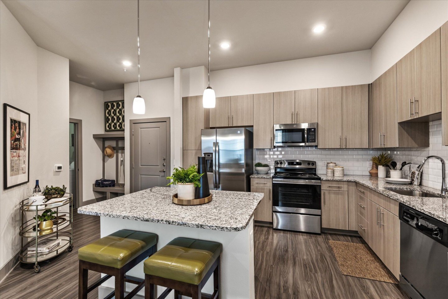 Shoreview Flats Image 16