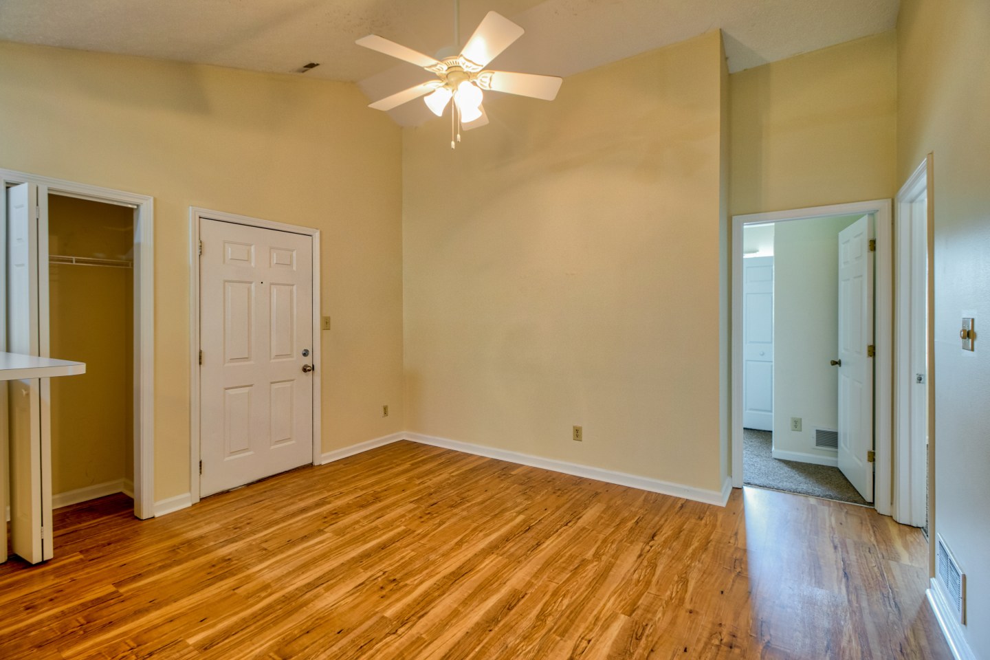Walnut Springs Apartments Image 27