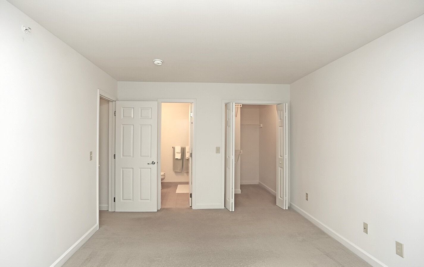Crescent Village Image 13