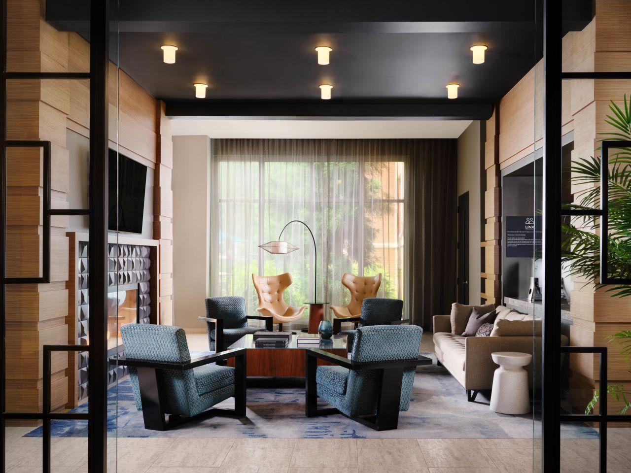 Signature Place Image 24