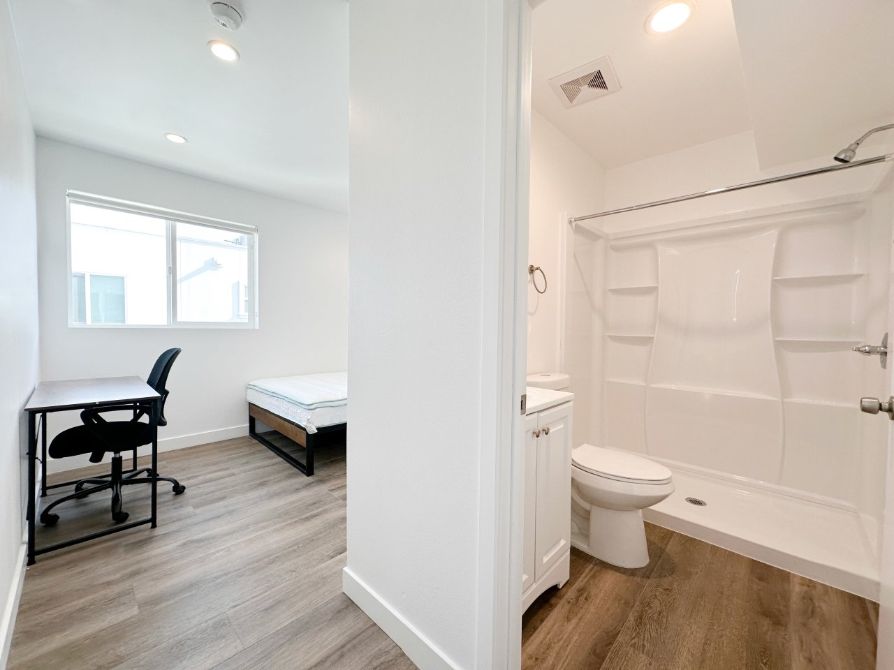 1443 West 37th Drive Image 29