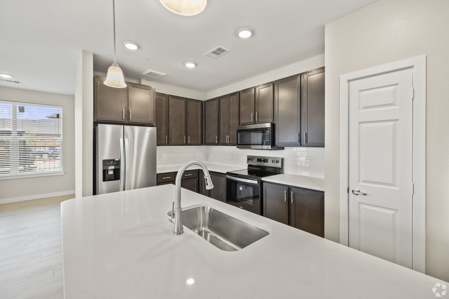 Creekside at Grand Prairie Image 12