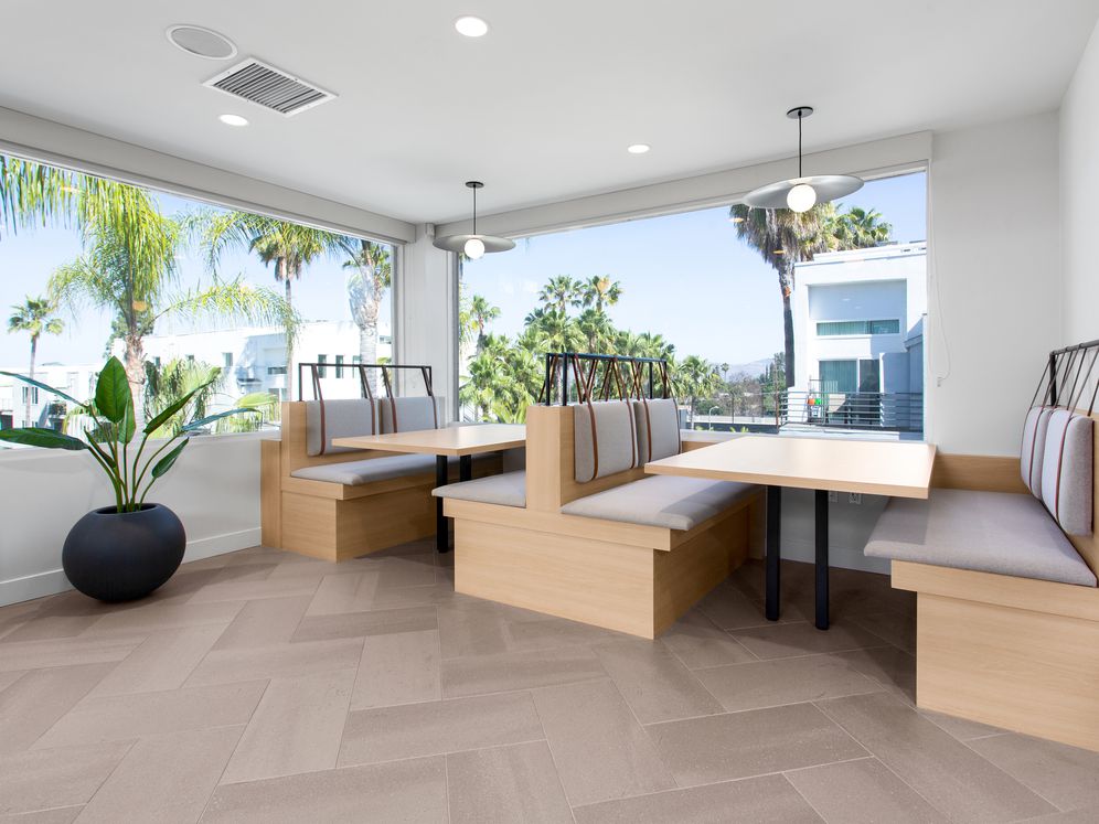 Avalon Woodland Hills Image 26