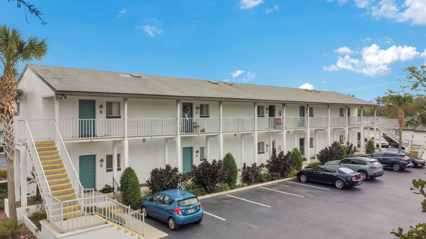 The Virginia Apartments Image 2