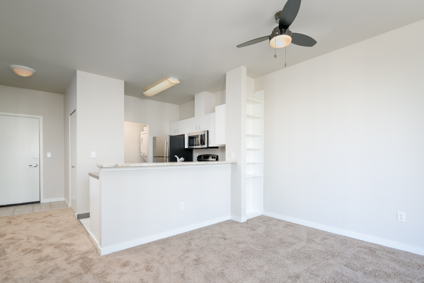 Pacific Pointe Apartments Image 13