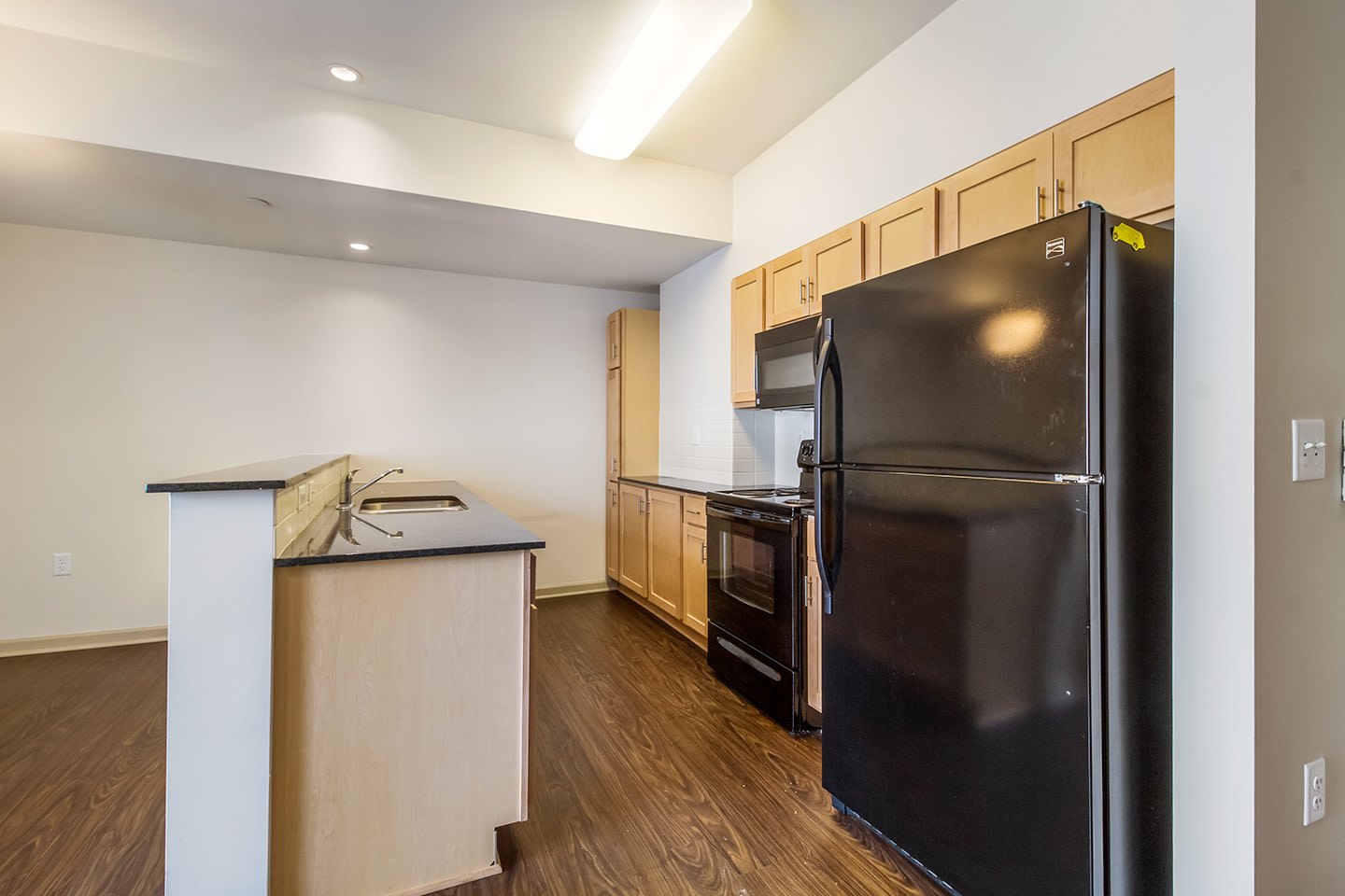 Strathmore Apartments Image 9