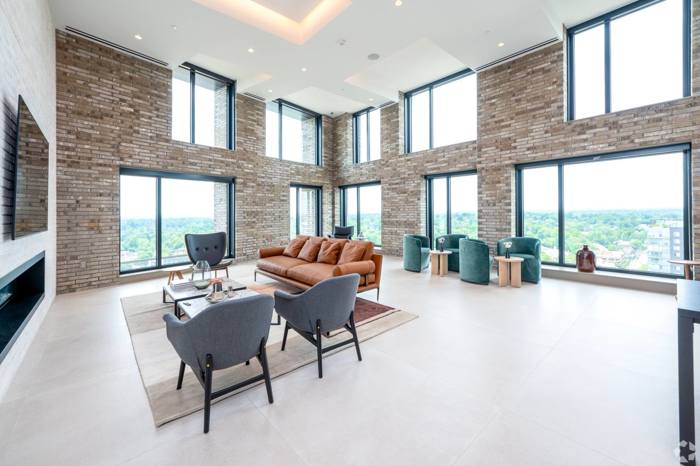 Solaire 7607 Image 21