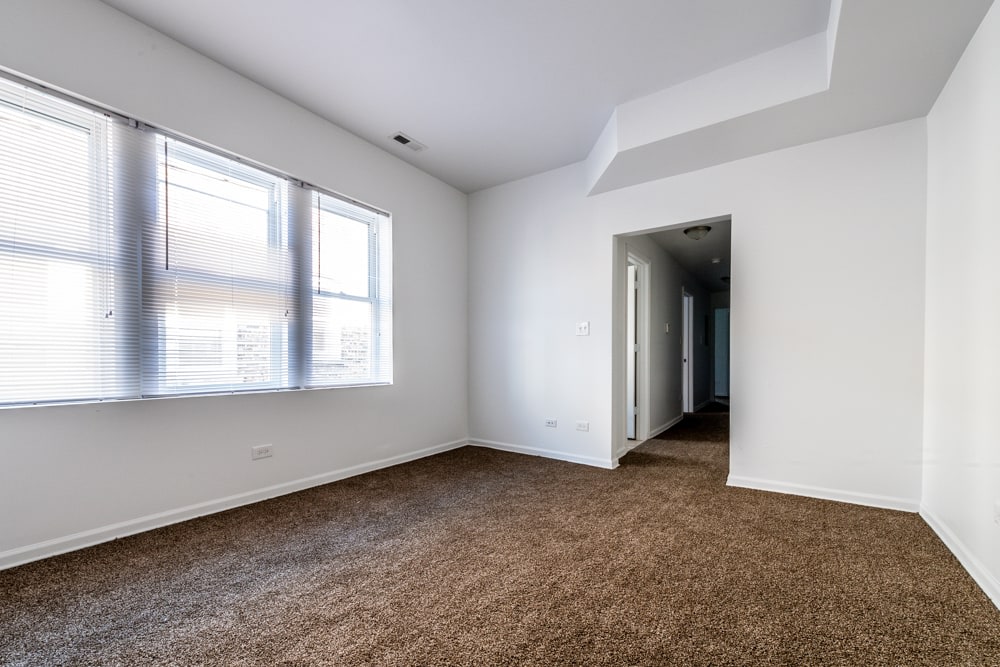 109 N Laramie Ave Image 4