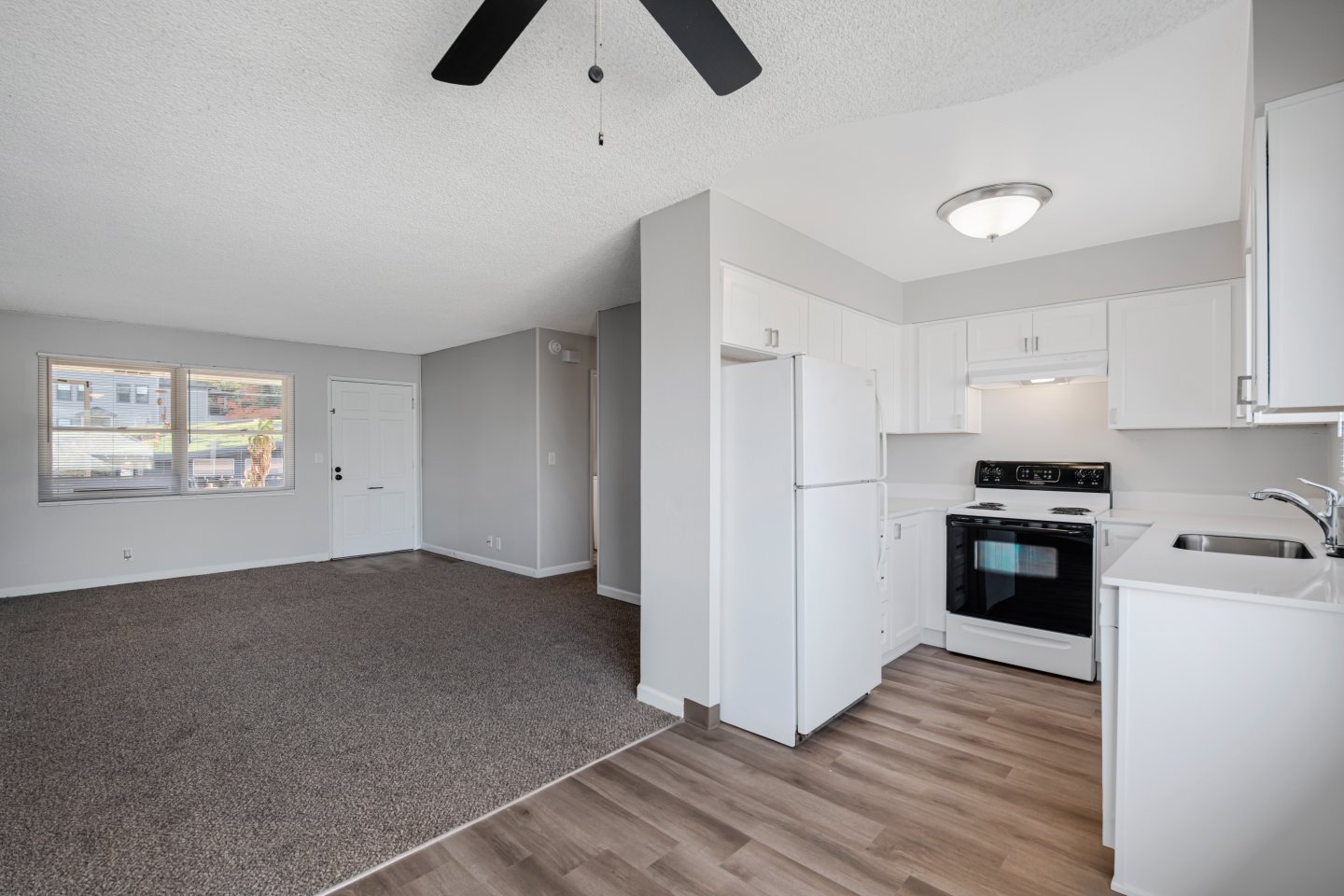 Monroe Manor Apartments Image 15
