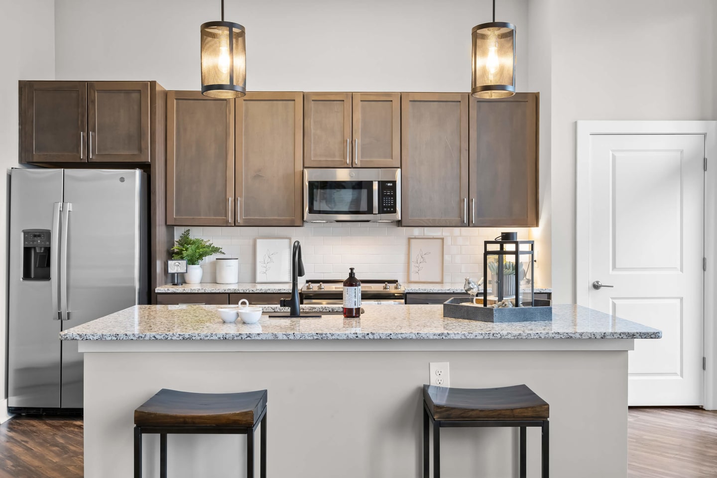 408 Jackson Image 17