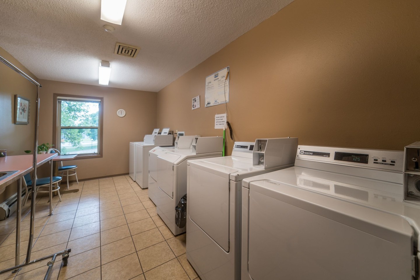Carriage House Senior Apartments Image 15