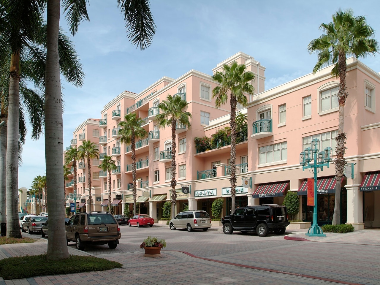 Mizner Park Apartments Image 1