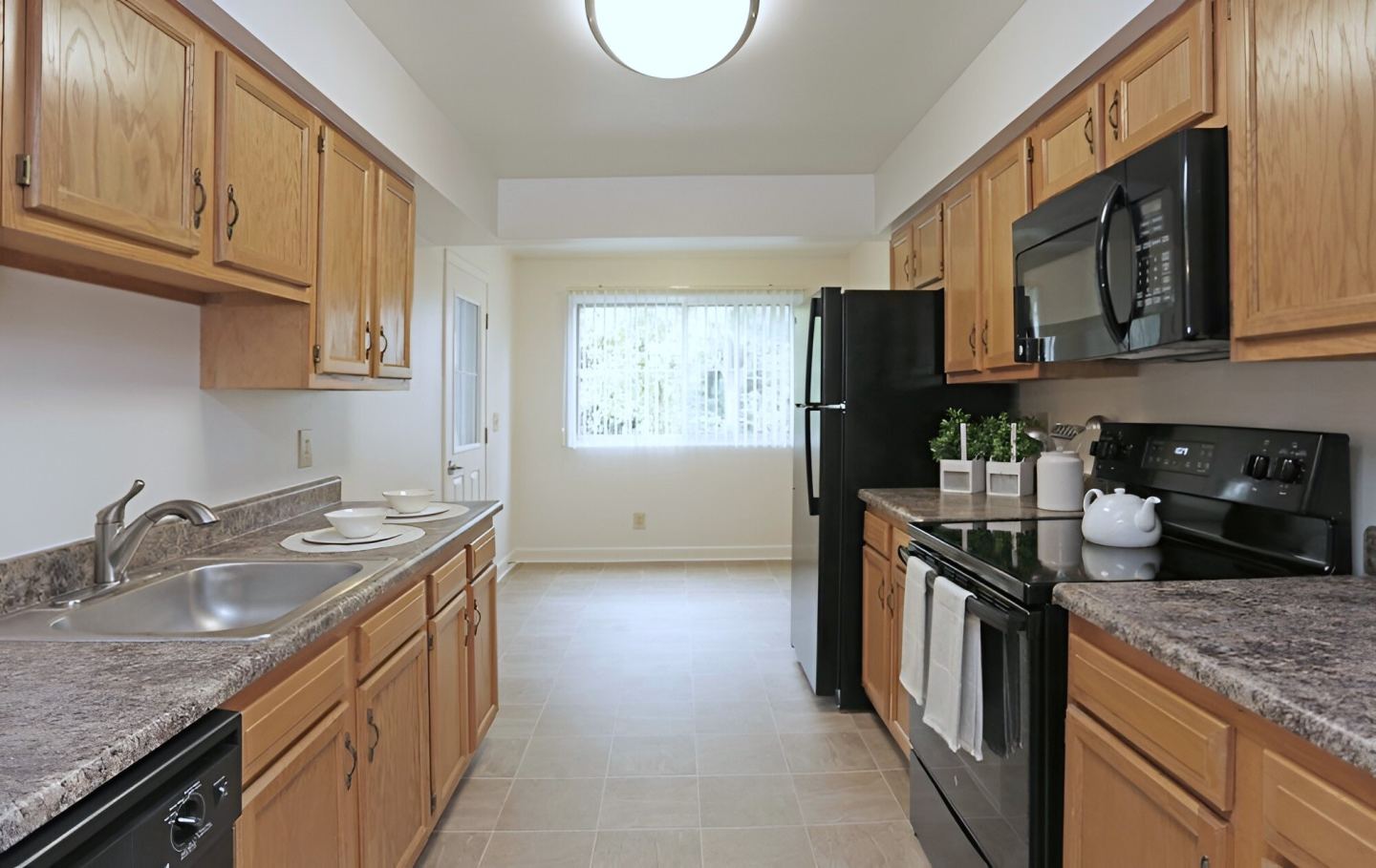 Capitol View Apartments Image 12