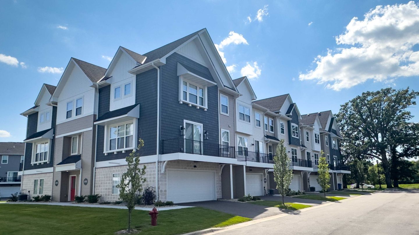 Field & Grove Townhomes of Champlin Image 46