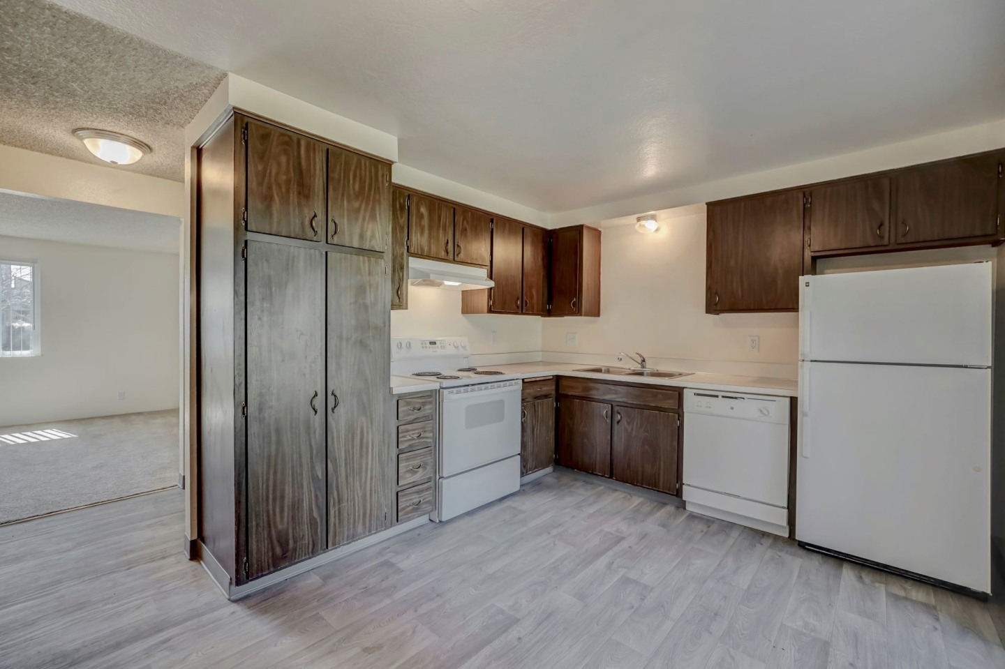 Sequoia Apartments Image 14