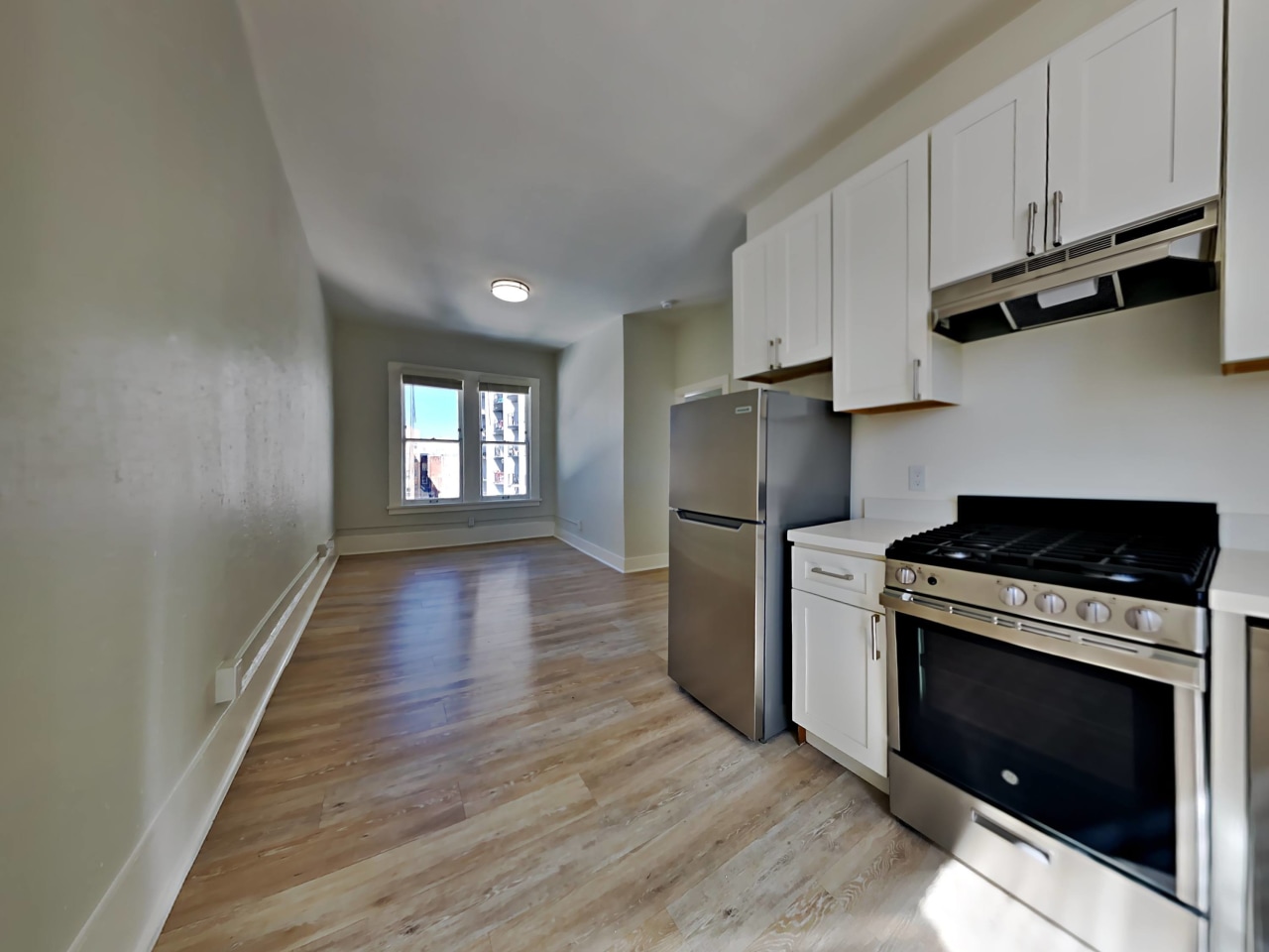 245 Leavenworth St. Image 9