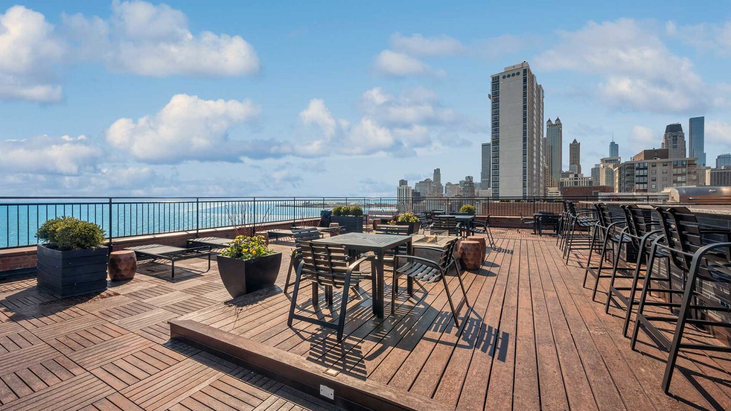 1350 Lake Shore Drive Image 19