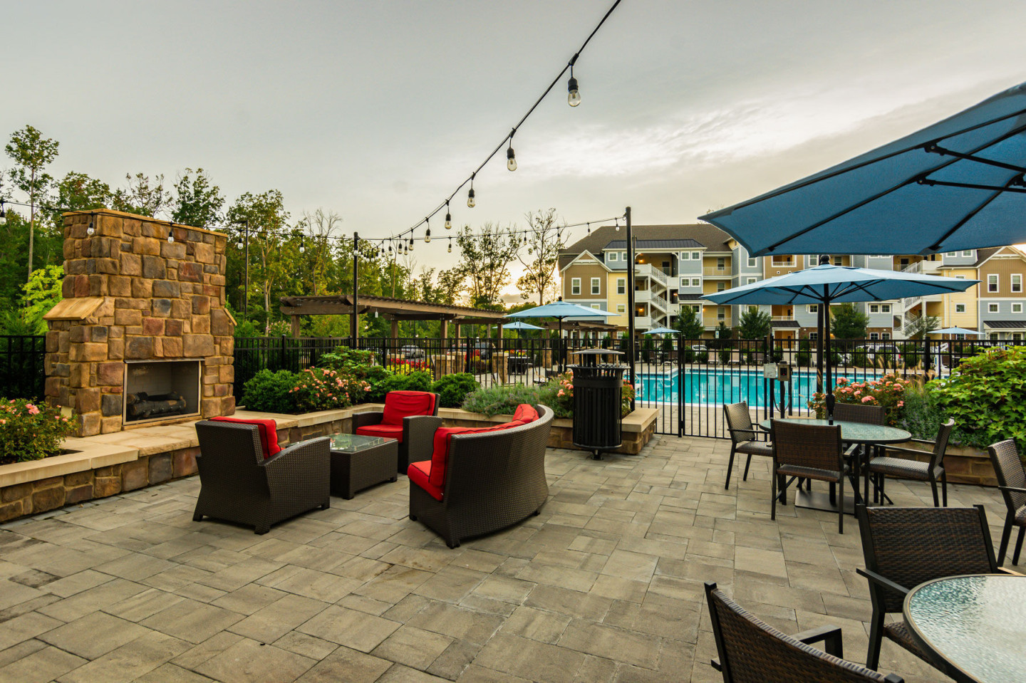Glenmoor Oaks Image 2
