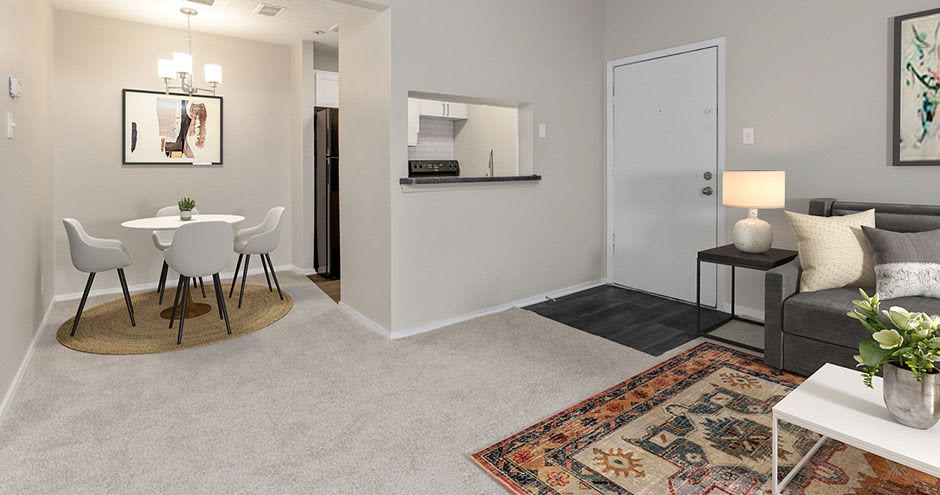 Hollytree Apartments Image 8
