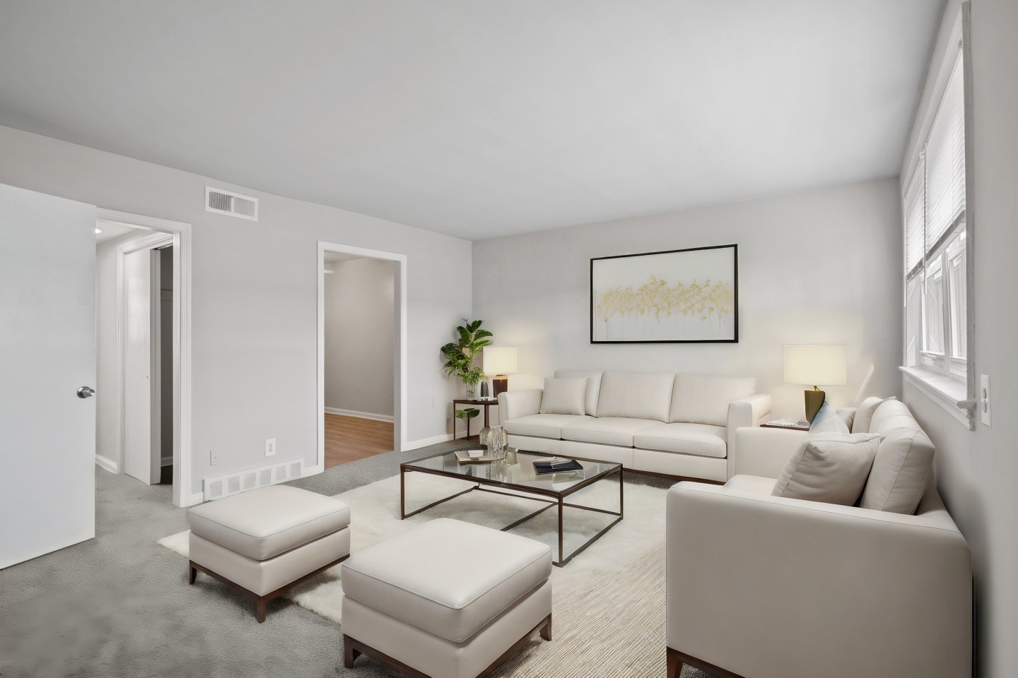 Winchester Walk - Roosevelt Blvd Image 3