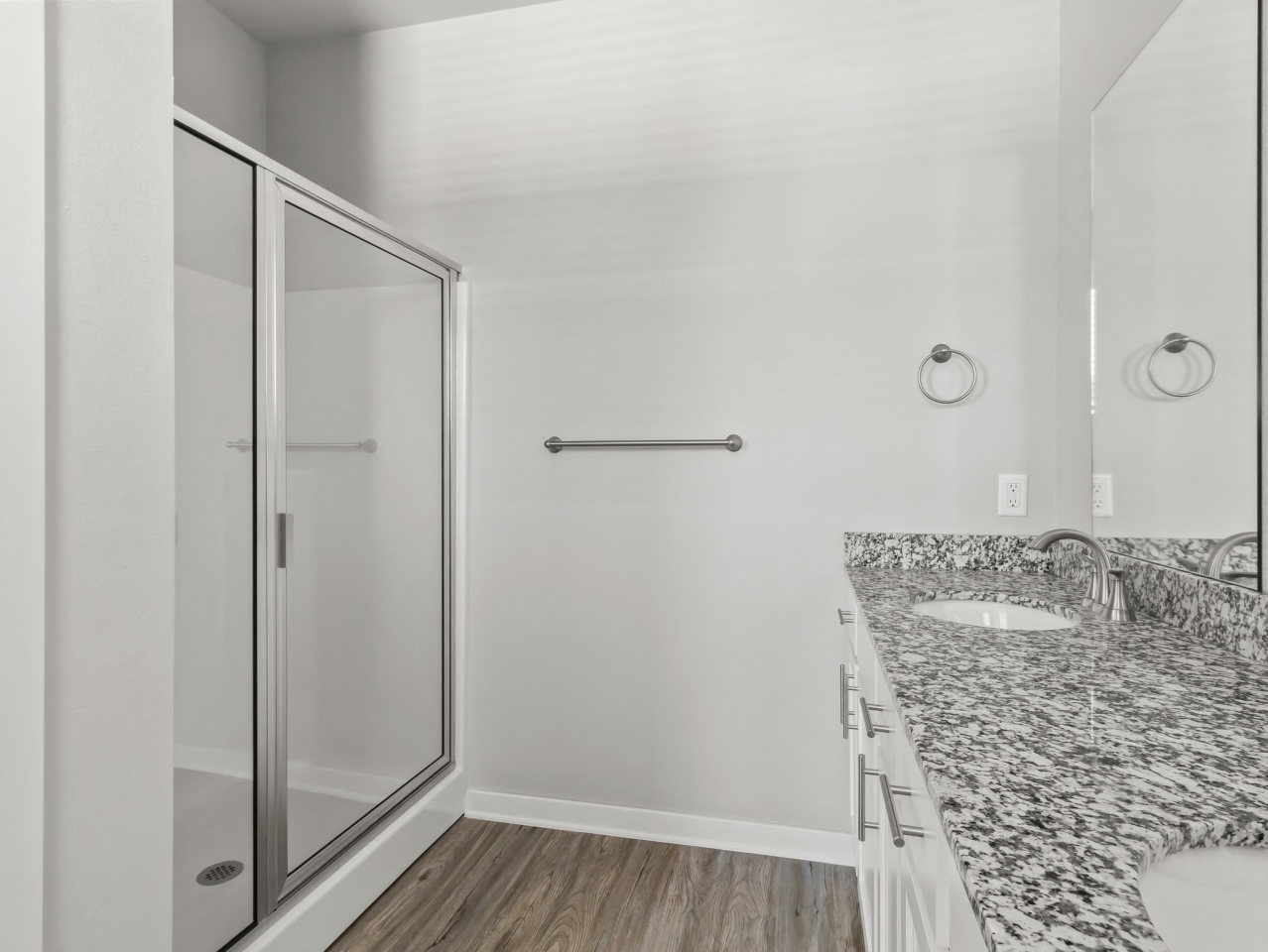 Hillcrest Village Image 32